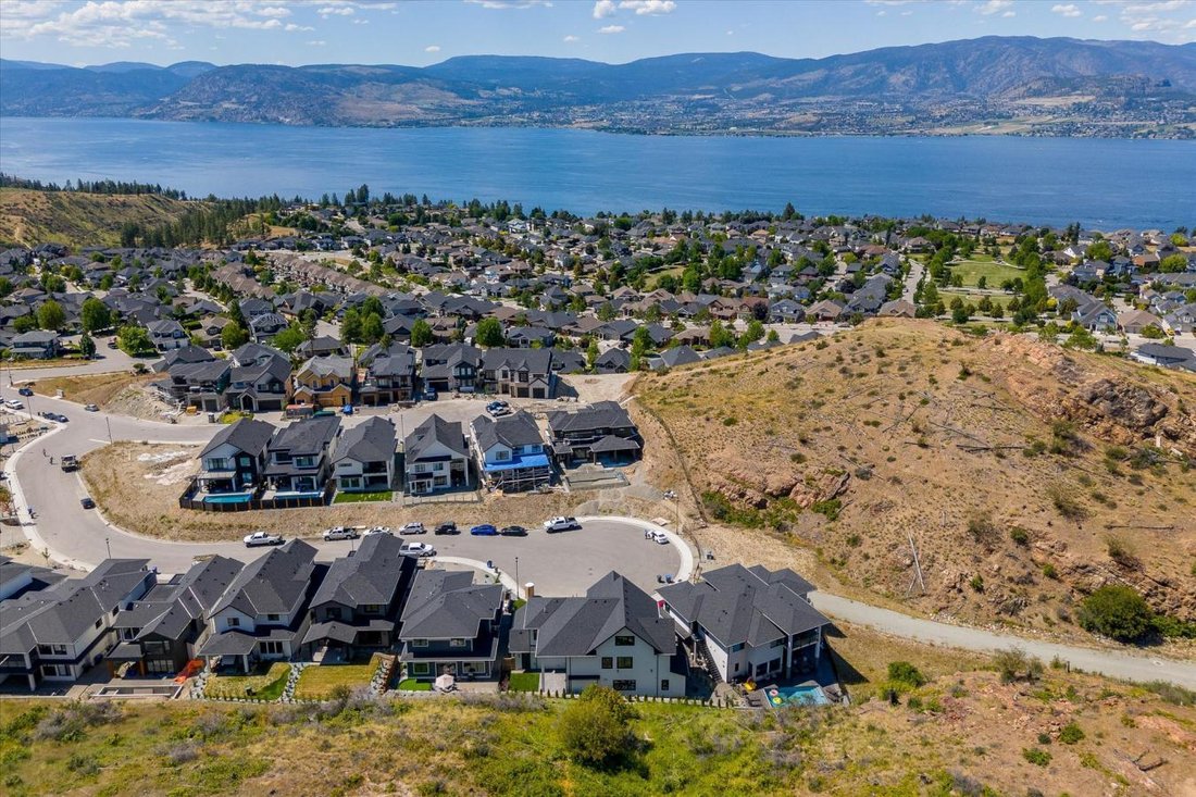 House in Kelowna, British Columbia, Canada 5 - 14522884