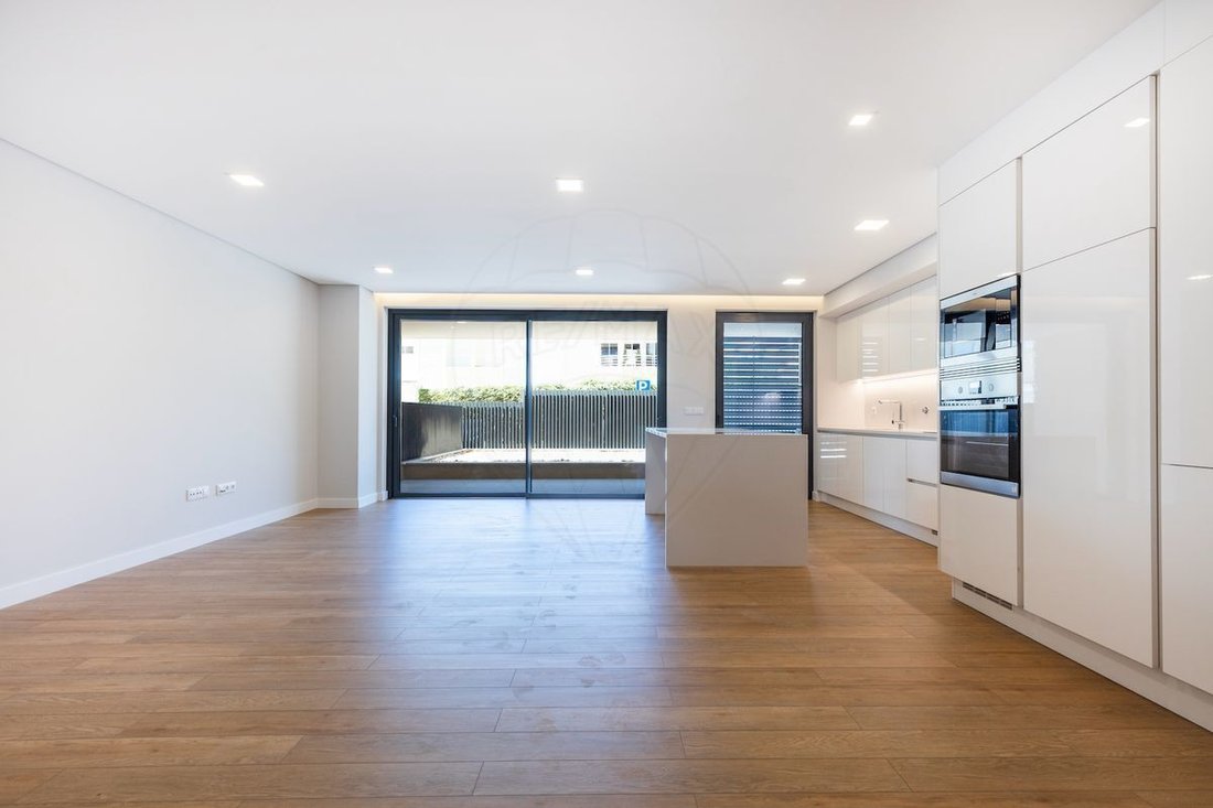 Apartment in Parede, Lisbon, Portugal 4 - 14523620