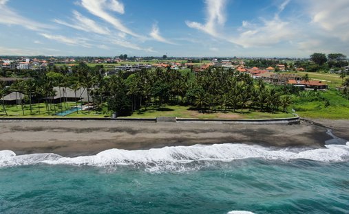 Land in Mengwi, Bali, Indonesien 1