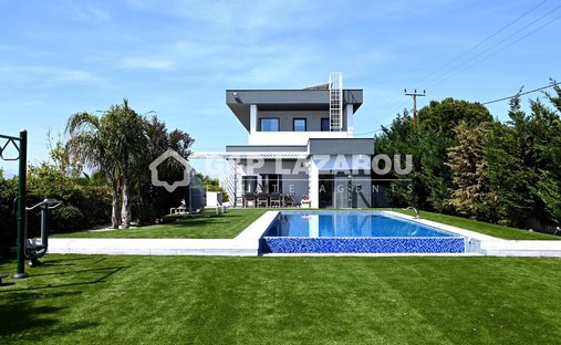 House in Deftera, Nicosia, Cyprus 1