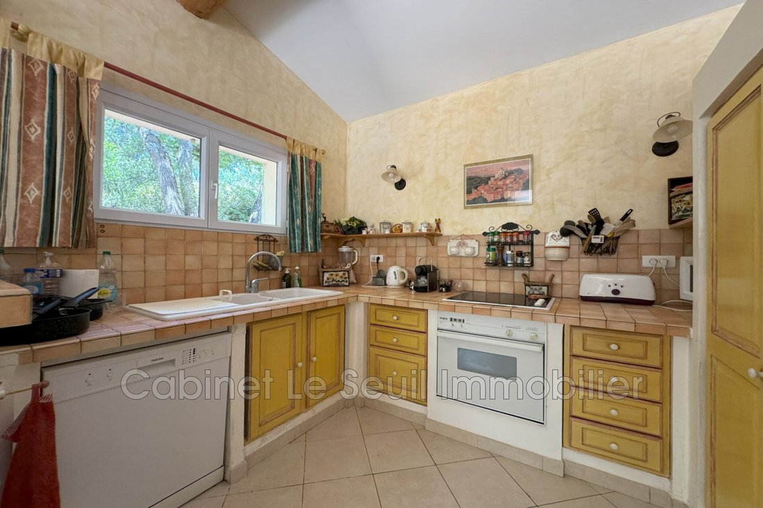 Villa in Roussillon, Provence-Alpes-Côte d'Azur, France 5 - 14526225