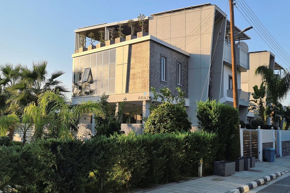 Villa in Agios Tychon, Limassol, Cyprus 2 - 14526795