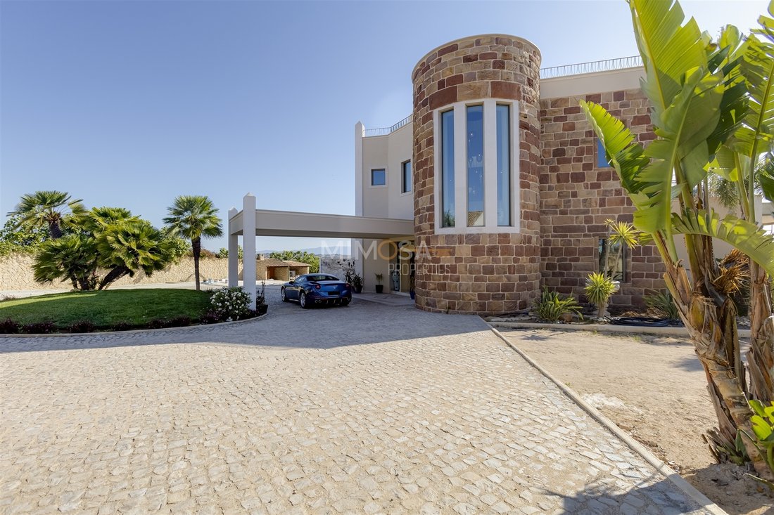 Exclusive Property On Praia Da Pinhão, Lagos In Lagos, Algarve