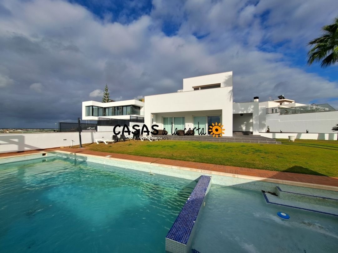 Chalet in Sanlucar de Barrameda, Andalusia, Spain 5 - 12508061