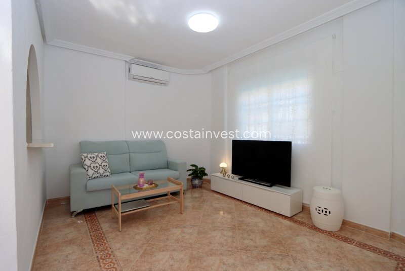 Villa in Torrevieja, Valencian Community, Spain 4 - 14526411