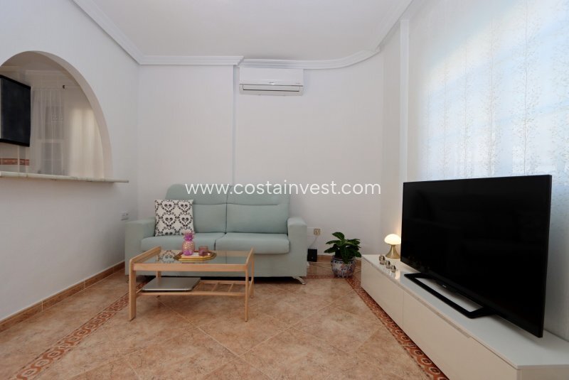 Villa in Torrevieja, Valencian Community, Spain 5 - 14526411