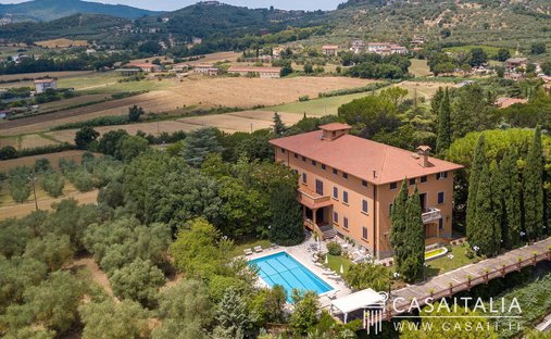 Villa in Corciano, Umbrien, Italien 1
