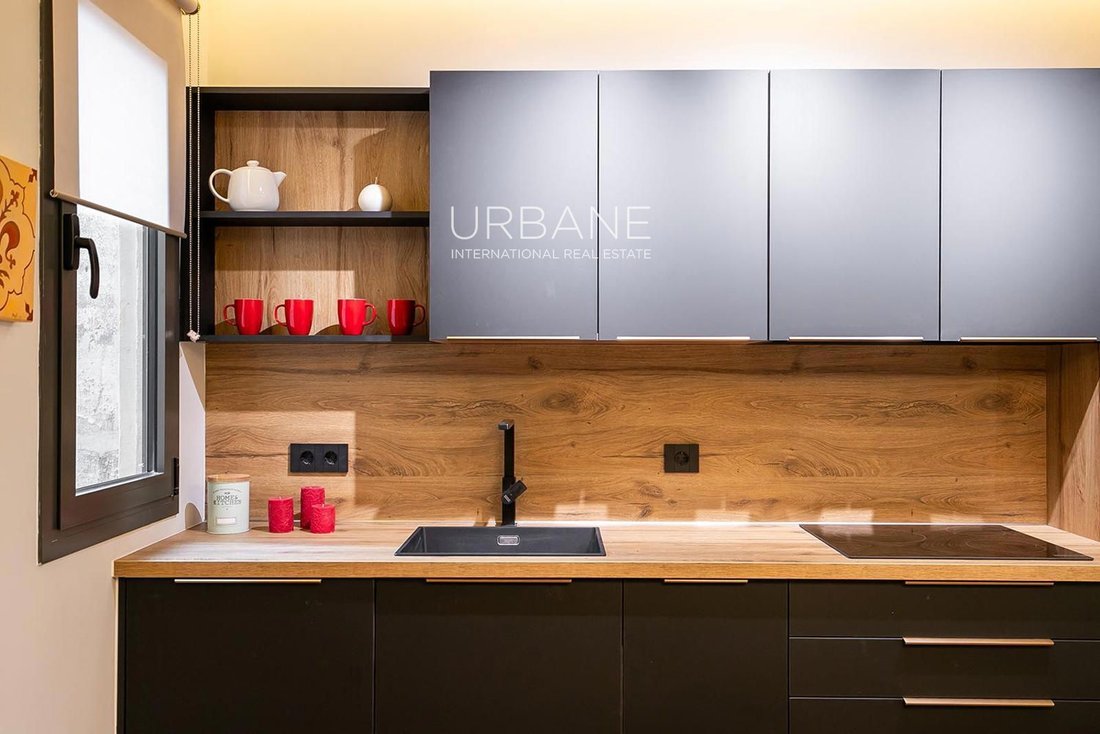 Apartment in Eixample, Barcelona, Spain 4 - 14531848