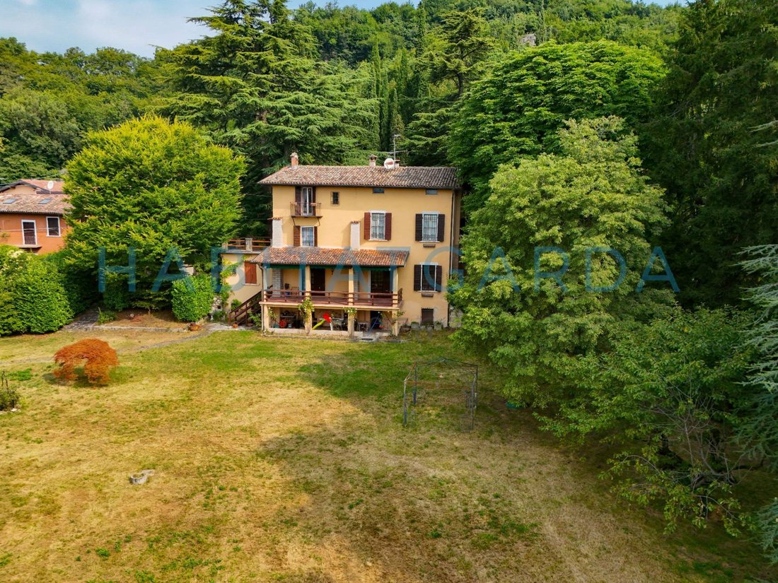 Villa in Salo, Lombardy, Italy 3 - 14359211