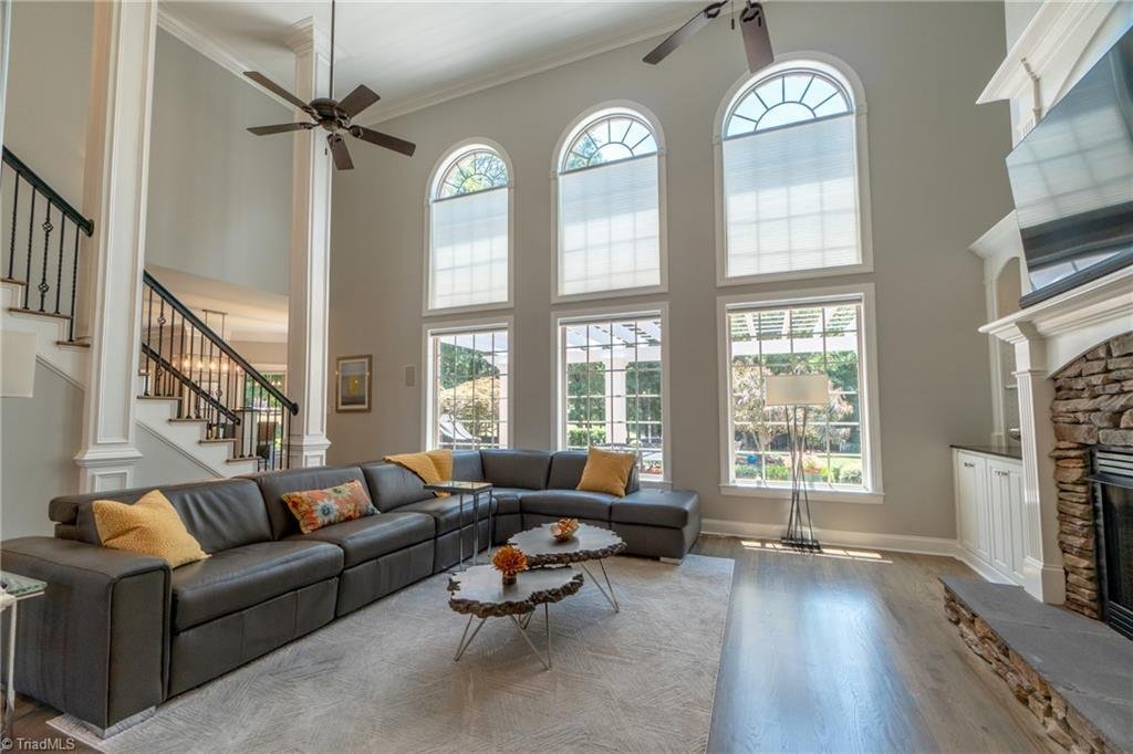 4 Bedrooms Single Family Detached In Wallburg, North Carolina, United