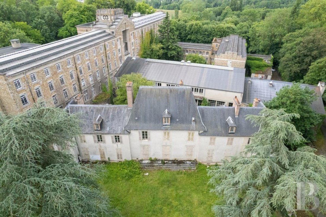 The Grand Dominican Chateau: A 17th-Century Monastery’s Timeless Majesty