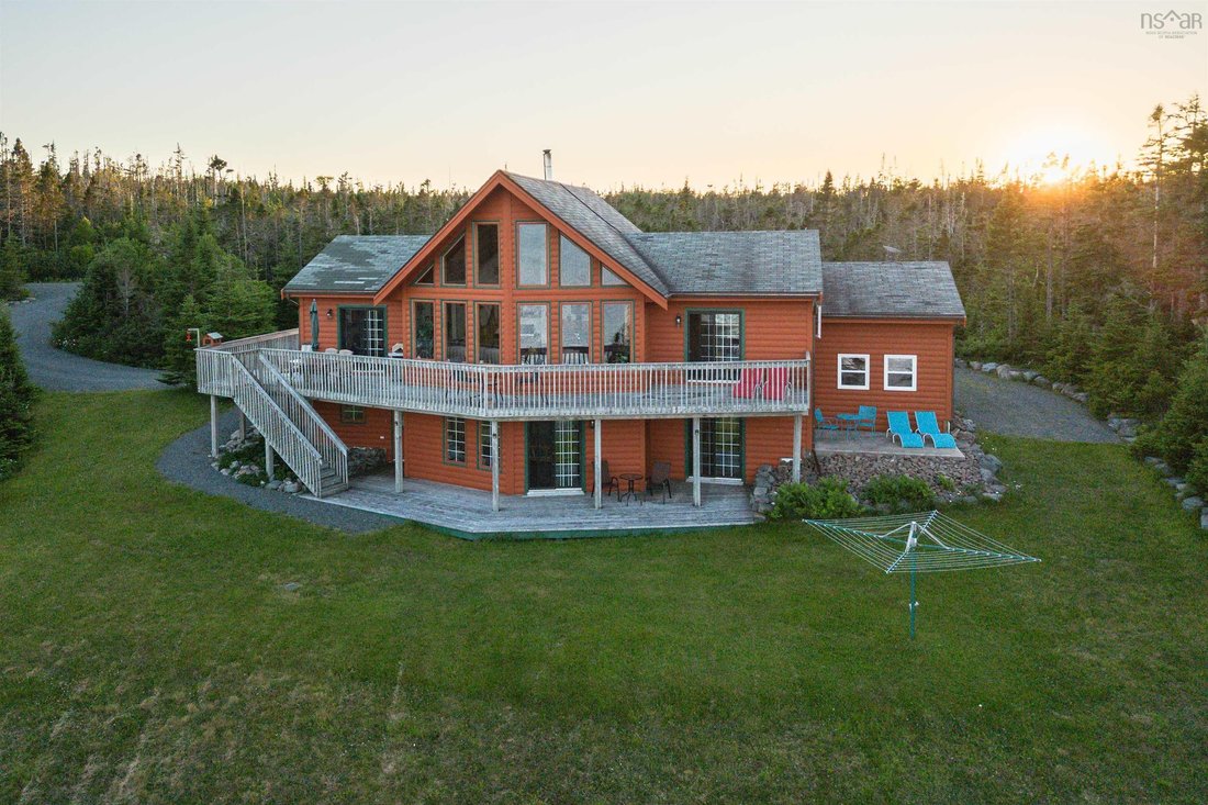 House in Sonora, Nova Scotia, Canada 3 - 14532575