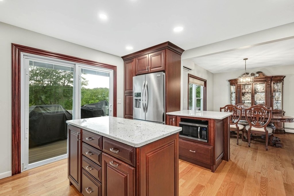 House in Clinton, Massachusetts, United States 3 - 14530880