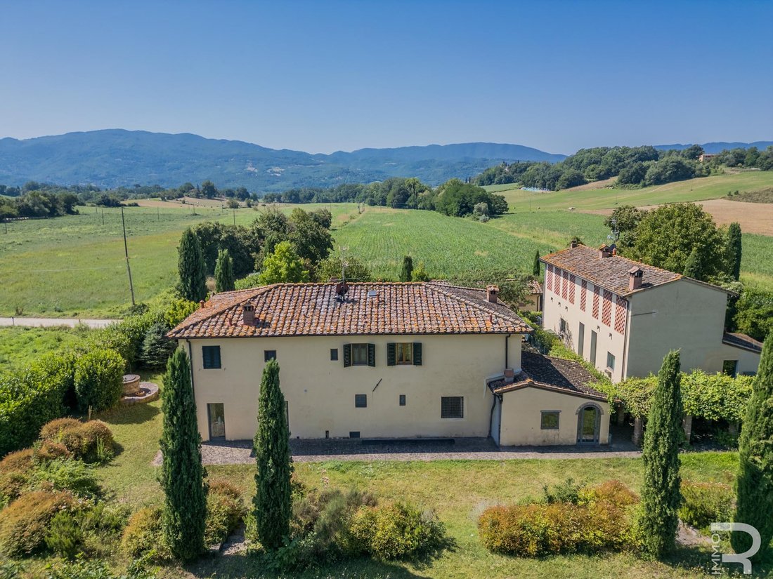 Farm Ranch in Vicchio, Tuscany, Italy 2 - 14537491