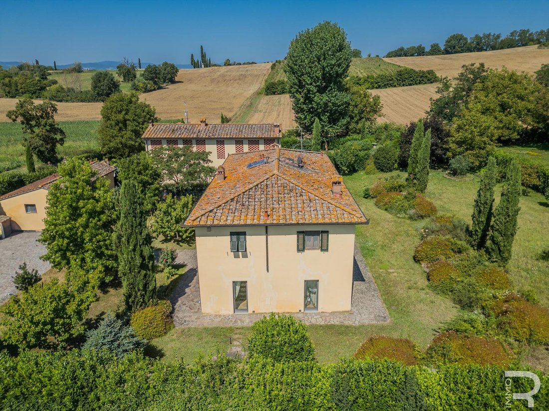 Farm Ranch in Vicchio, Tuscany, Italy 3 - 14537491
