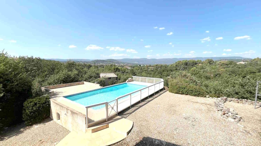 House in Apt, Provence-Alpes-Côte d'Azur, France 2 - 14388584