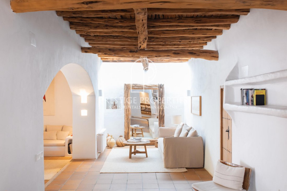 House in Santa Eularia des Riu, Balearic Islands, Spain 2 - 14540043