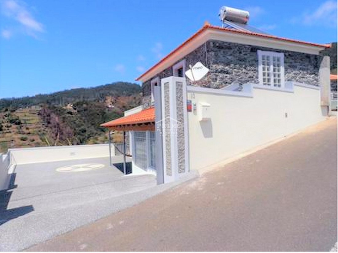 Villa in Estreito da Calheta, Autonome Region Madeira, Portugal 1 - 14538079