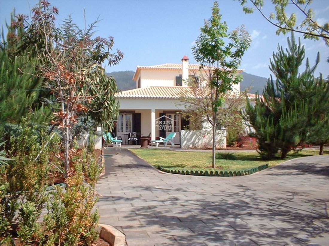 Villa in Ponta do Sol, Autonome Region Madeira, Portugal 1 - 14538486