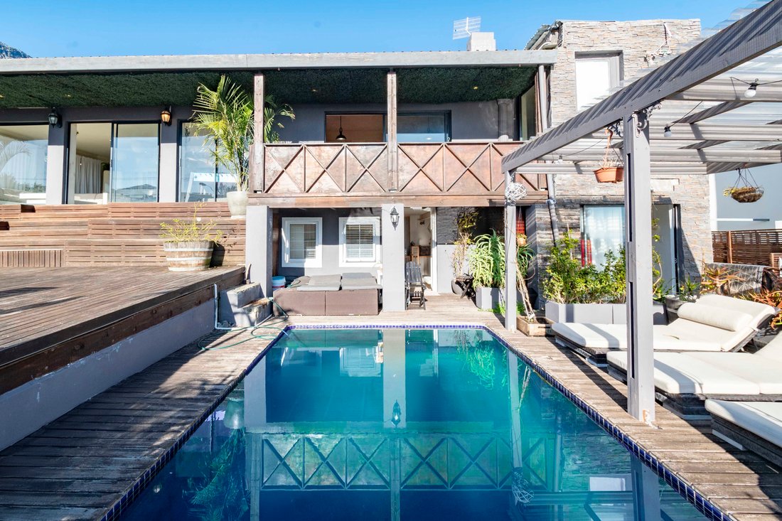 Country House in Camps Bay, Cape Town, South Africa 2 - 14539011