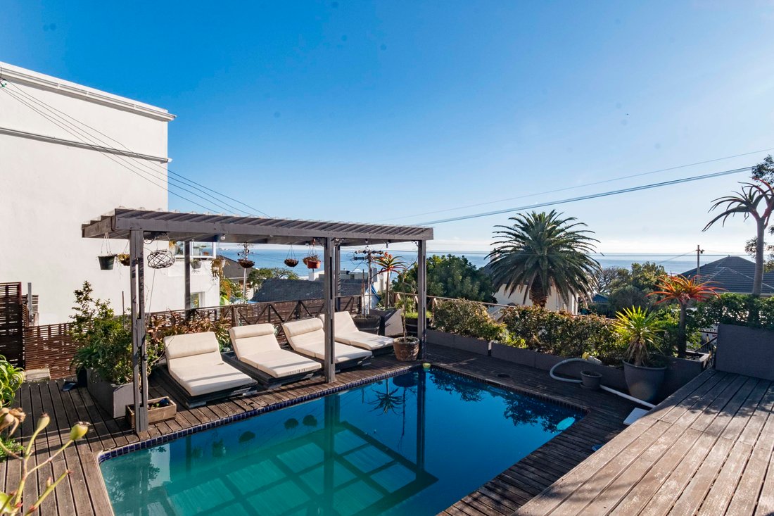Country House in Camps Bay, Cape Town, South Africa 1 - 14539011