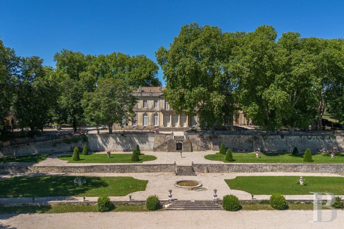 Château des Lumières: A Grand Siècle Masterpiece in Provence’s Golden Light