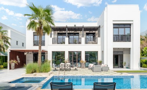 Villa in Dubai, Dubai, United Arab Emirates 1