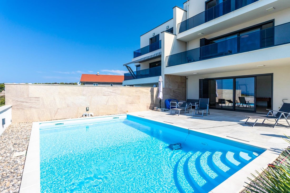 Villa in Zecevo Rogoznicko, Sibenik-Knin County, Croatia 1 - 14543480