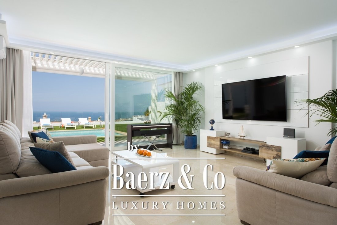 Villa in Costa Adeje, Adeje, Canary Islands 2 - 14542716
