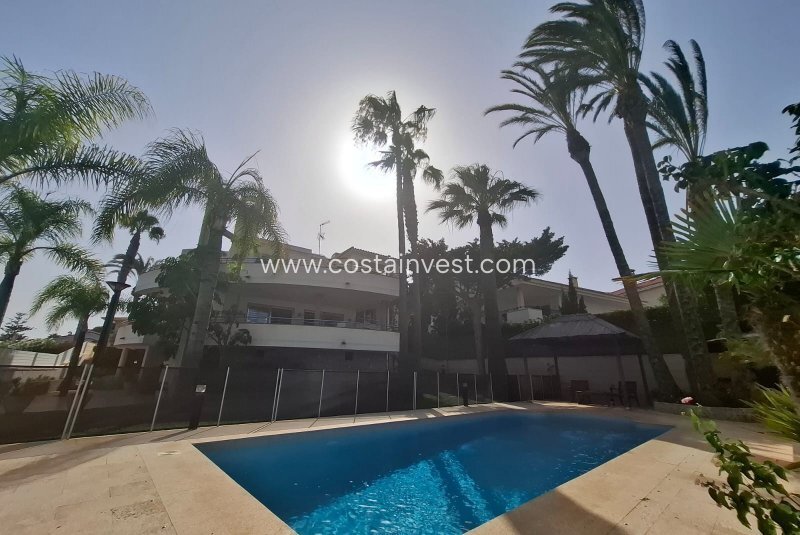 Villa in Dehesa de Campoamor, Orihuela, Valencian Community 1 - 14541468