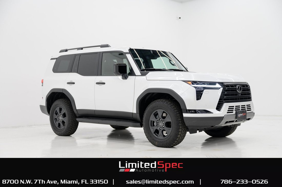 Suv in Miami, Florida, United States 1 - 14540927