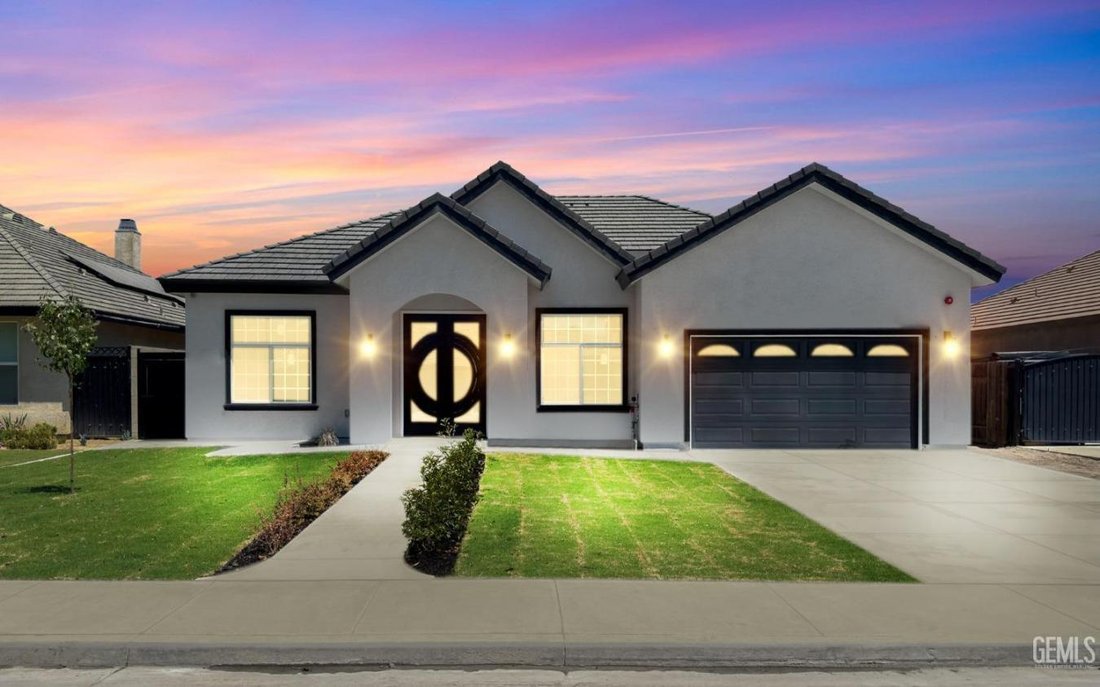 House in Bakersfield, California, United States 1 - 14546157
