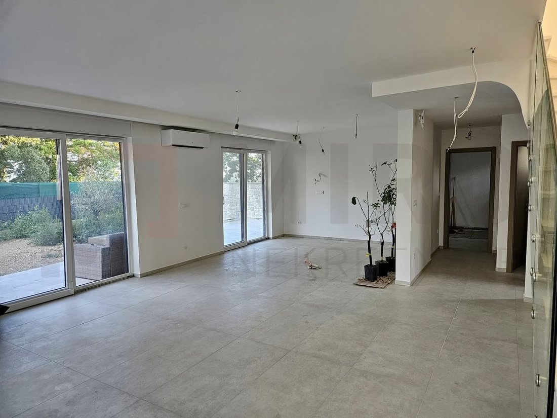 House in Omisalj, Primorje-Gorski Kotar County, Croatia 4 - 13738998