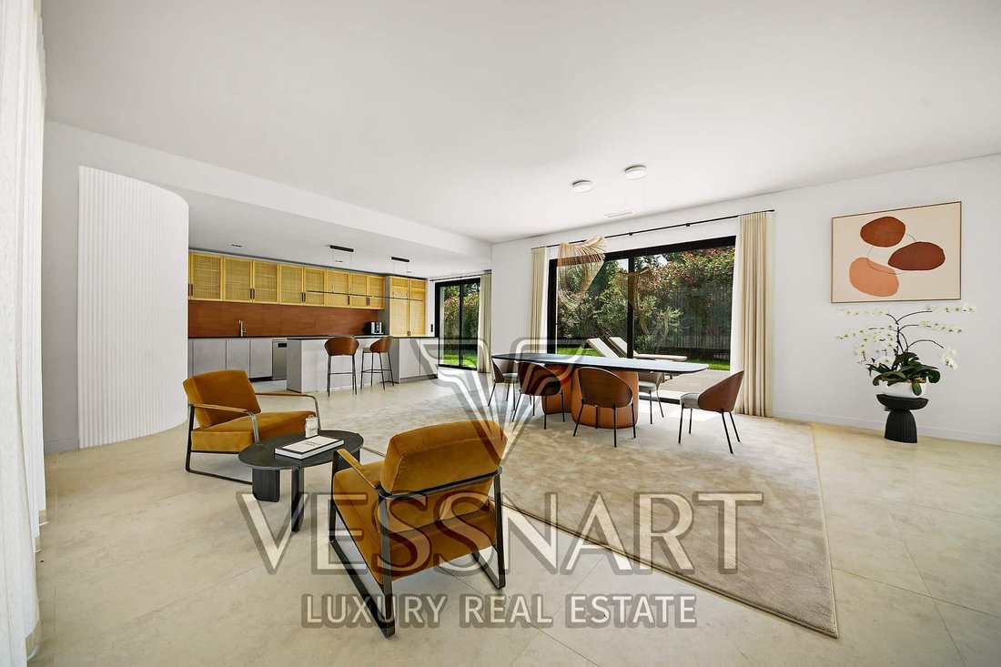 Villa in Mougins, Provence-Alpes-Côte d'Azur, France 4 - 14547360