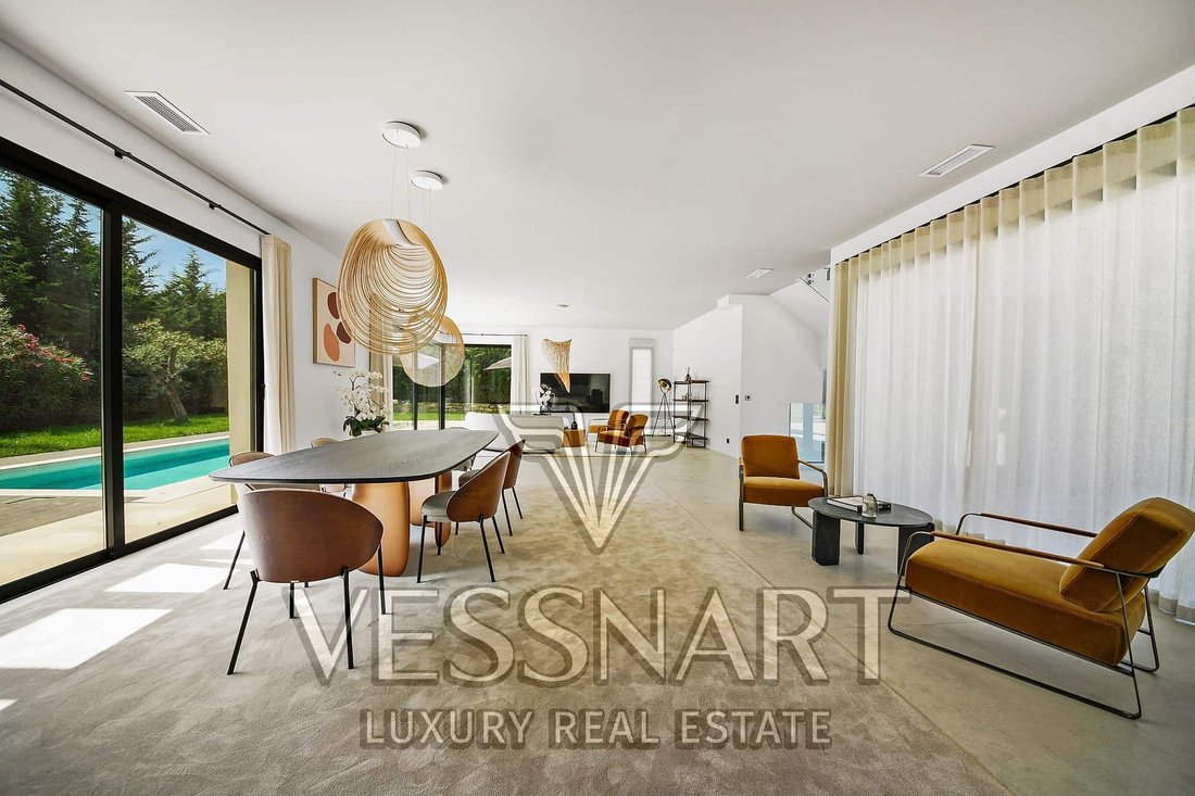 Villa in Mougins, Provence-Alpes-Côte d'Azur, France 5 - 14547360