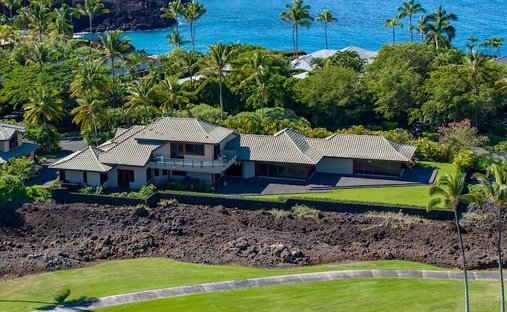 Luxury oceanfront homes for sale in Waimea, Hawaii | JamesEdition