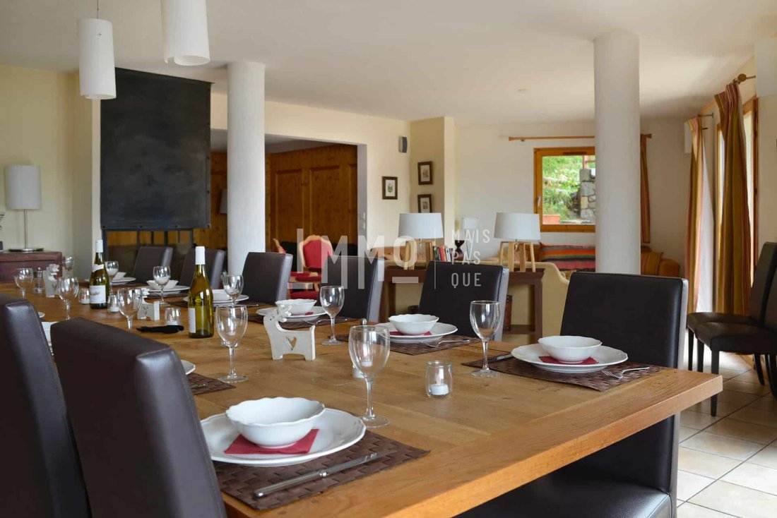 Chalet in Peisey-Nancroix, Auvergne-Rhône-Alpes, France 2 - 14139025