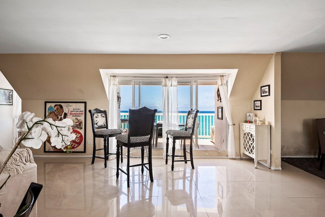 Apartment in Nassau, New Providence, The Bahamas 2 - 13850106