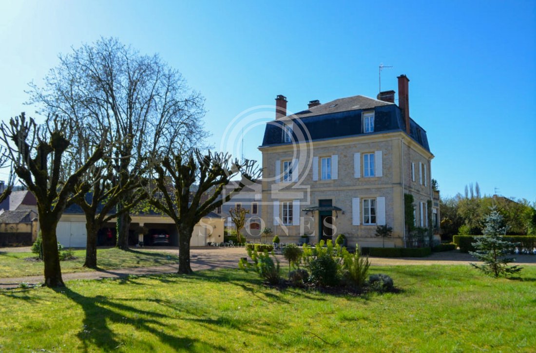 House in Montignac-Lascaux, Nouvelle-Aquitaine, France 2 - 13009894