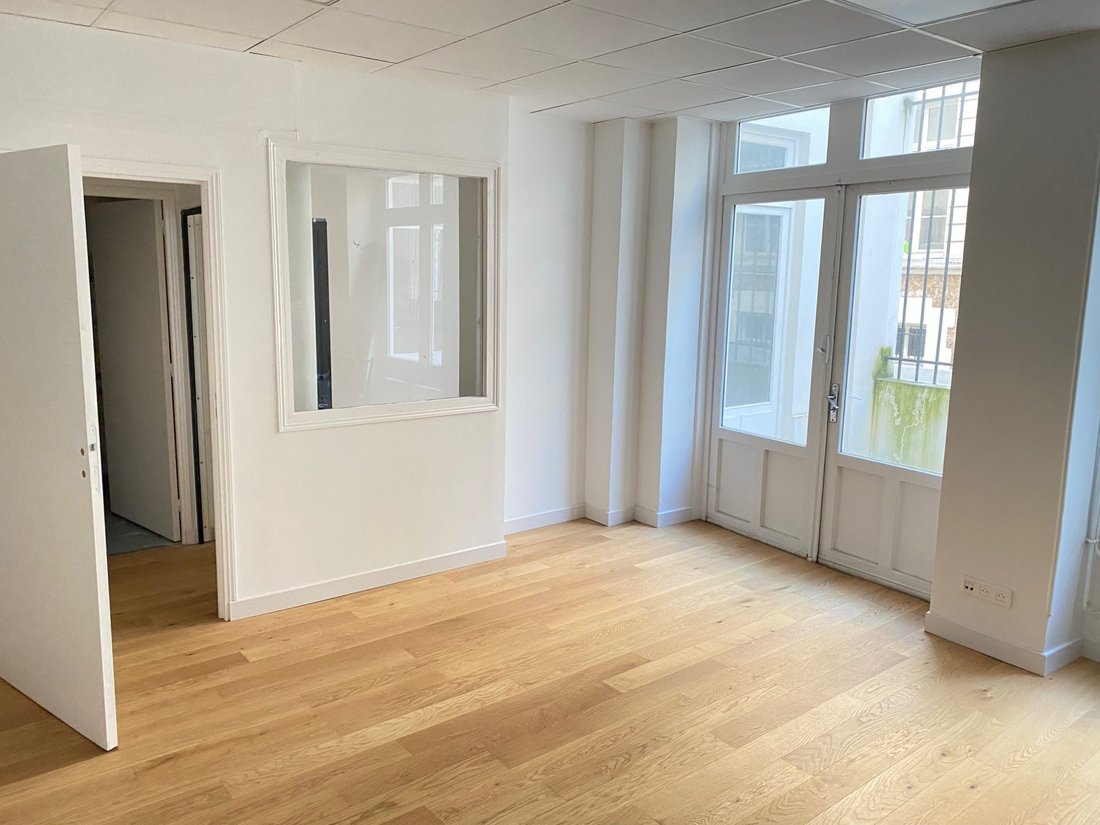 Apartment in Lorette-Martyrs, Paris 9e Arrondissement, Paris 2 - 12841208