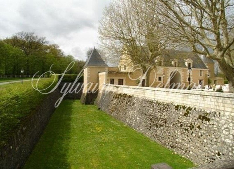 Château Renaissance d’Amboise: 26 Hectares of Timeless Grandeur & Whispering Centuries