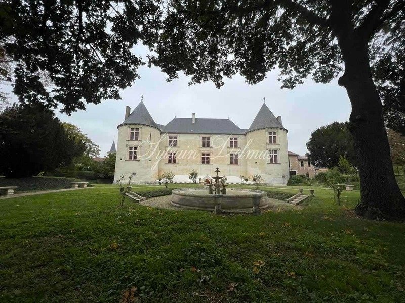 A 16th-Century Masterpiece: Where Paris Meets Poitou’s Timeless Grandeur