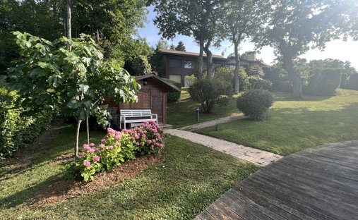 Villa in Neuvecelle, Auvergne-Rhône-Alpes, France 1