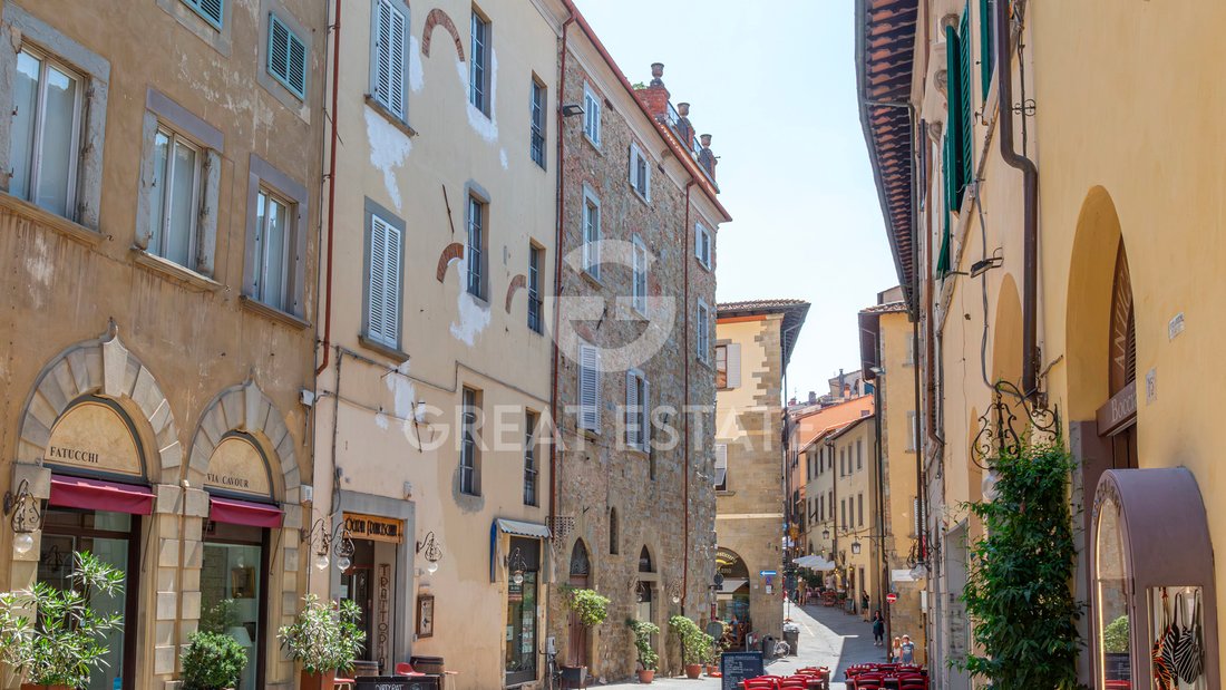 Apartment in Center, Arezzo, Tuscany 4 - 14549800