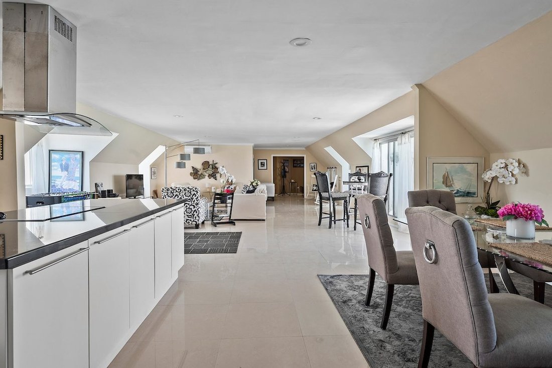 Apartment in Nassau, New Providence, The Bahamas 1 - 13850106