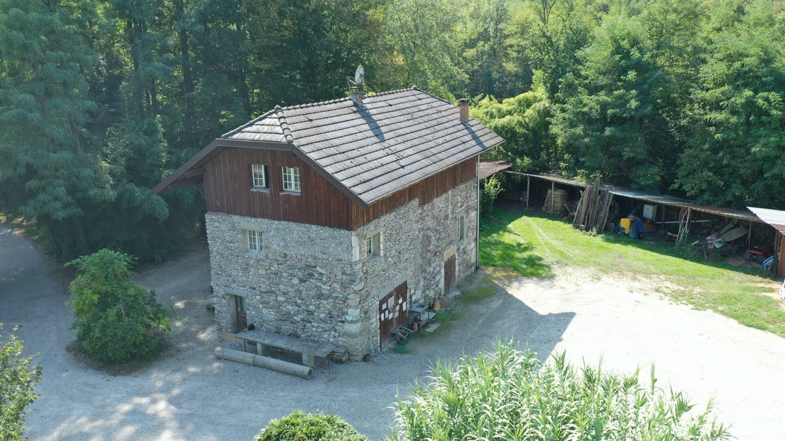 Farm Ranch in Hauteville-sur-Fier, Auvergne-Rhône-Alpes, France 5 - 12843296
