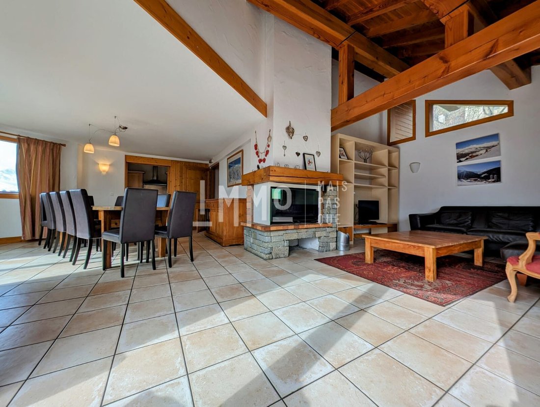 Chalet in Peisey-Nancroix, Auvergne-Rhône-Alpes, France 1 - 14139025