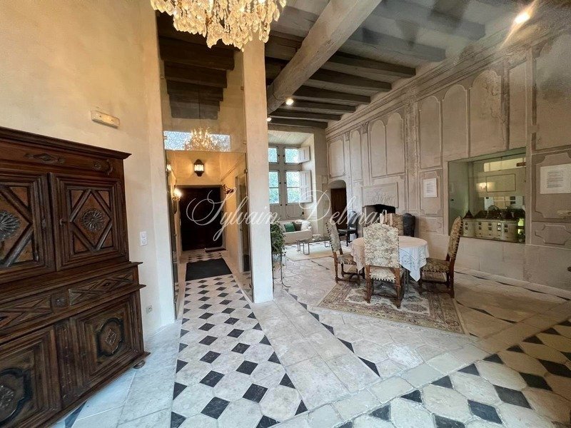 A 16th-Century Masterpiece: Where Paris Meets Poitou’s Timeless Grandeur