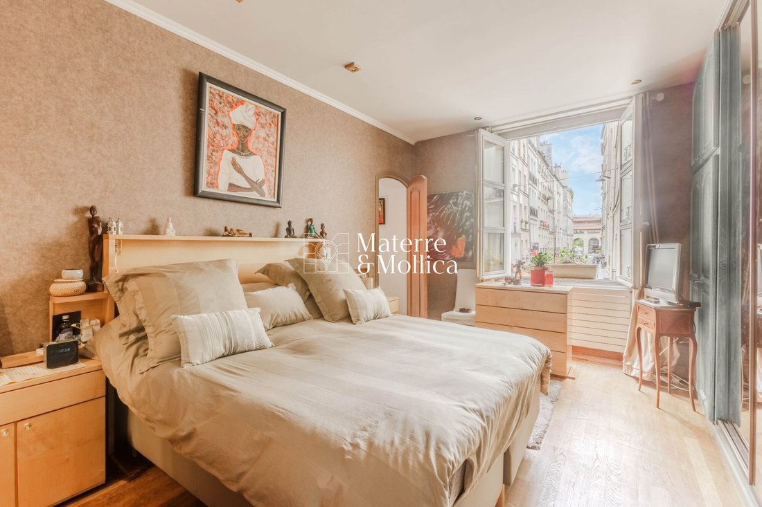 Apartment in Odéon, Paris 6e Arrondissement, Paris 4 - 14028445