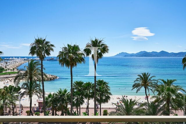 Apartment in Cannes, Provence-Alpes-Côte d'Azur, France 1 - 12846018